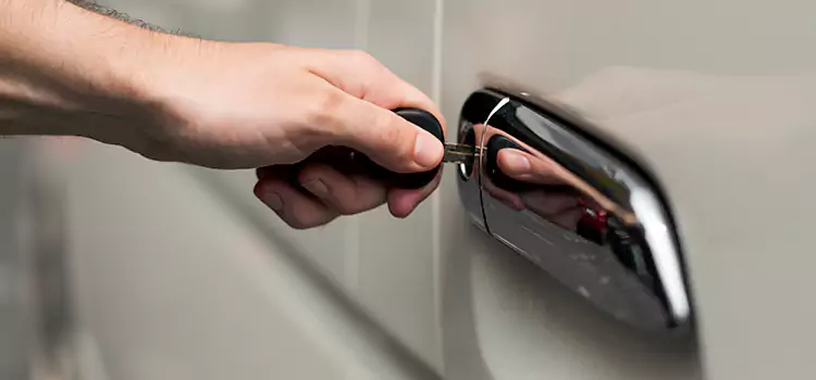 Why Choose Our Auto Locksmith Team in Lakeside, FL?
