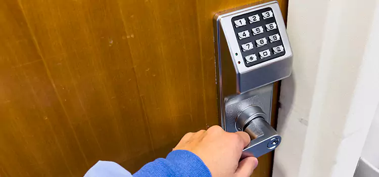 Why Choose Us for Your Keypad Lock Needs in Lakeside, FL?